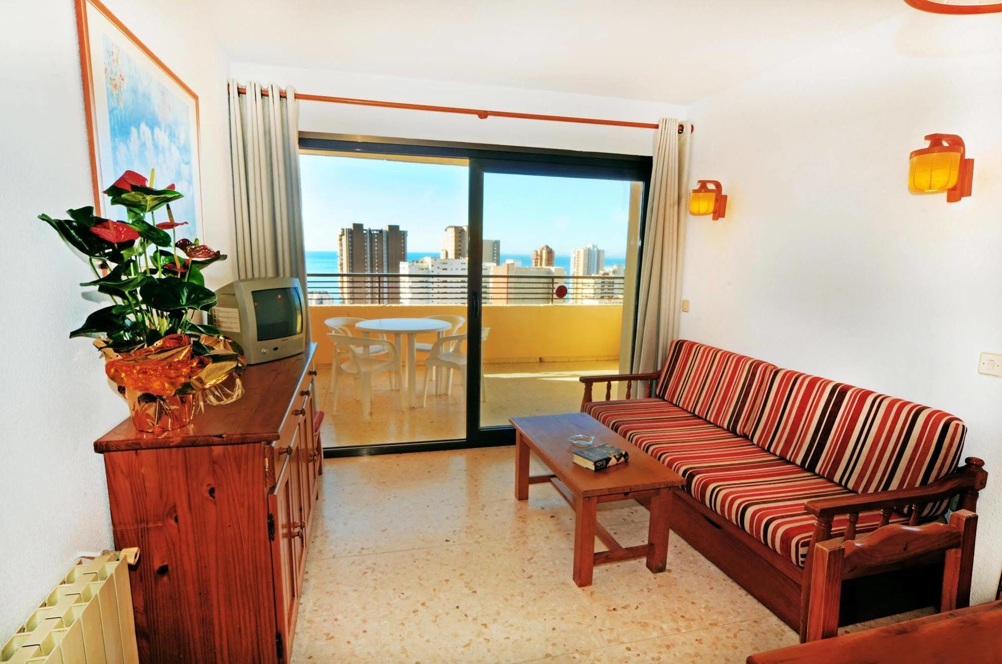 Halley Hotel & Apartments Affiliated By Melia Benidorm Exterior foto